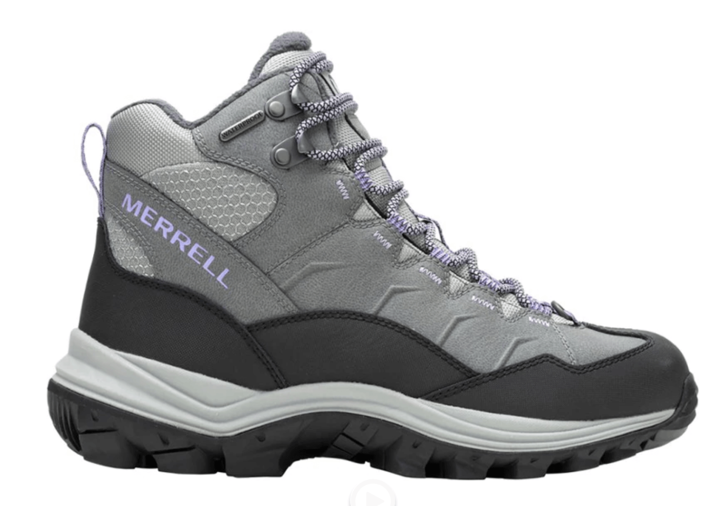 women's gear for hiking in the snow