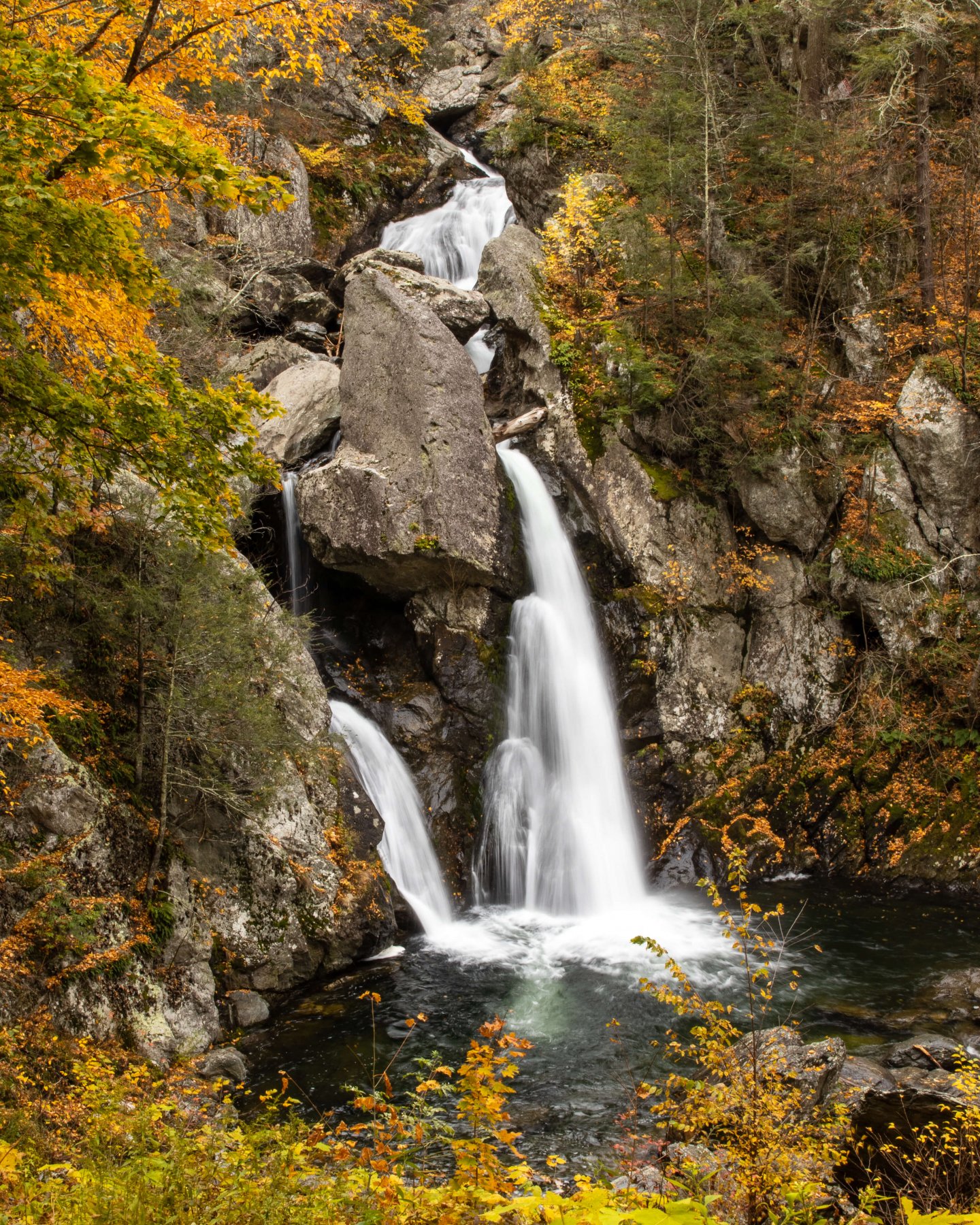 Top 21 Best Waterfall Hikes in New England and New York