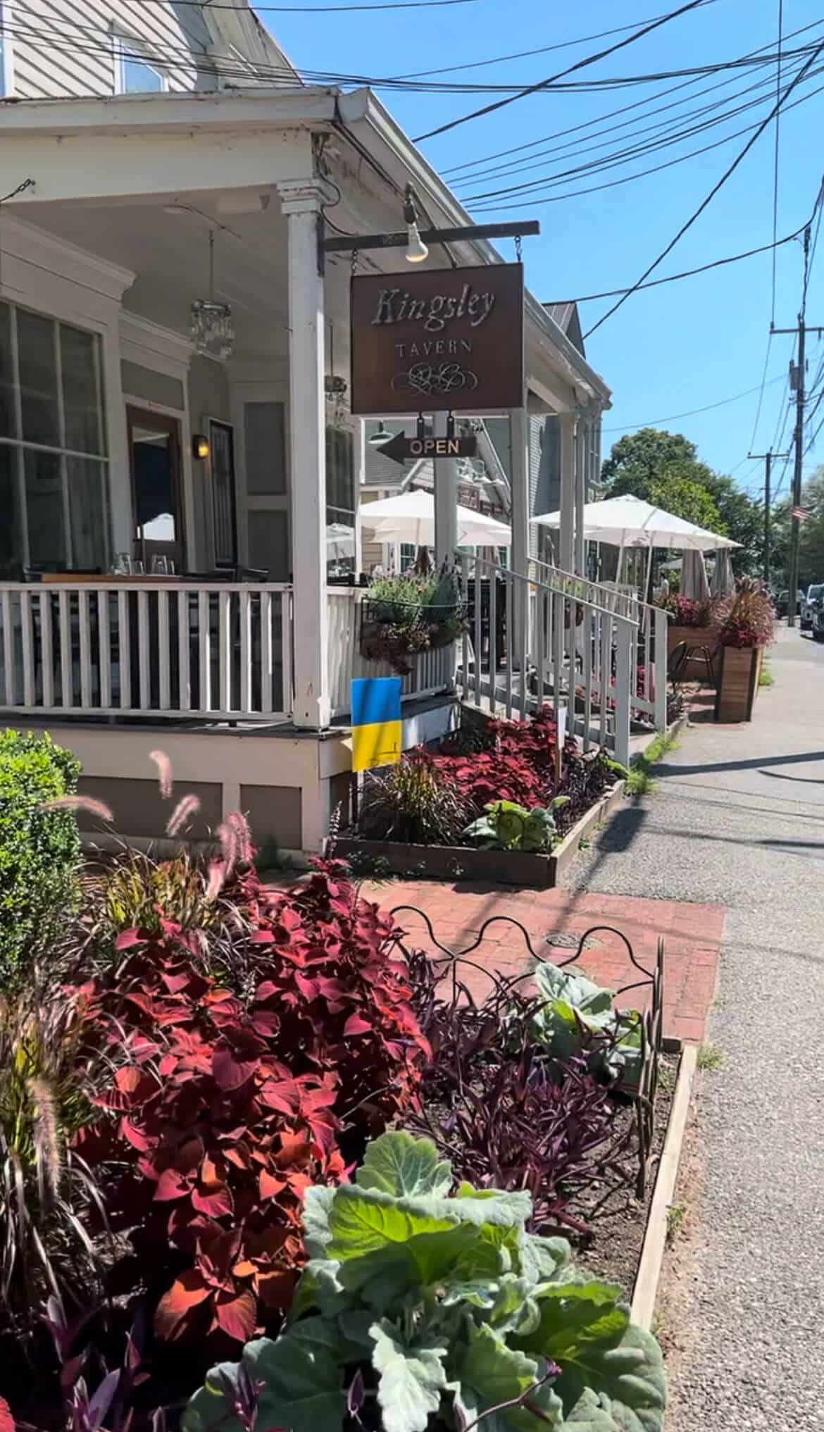 downtown view in Kent, CT, in the summer