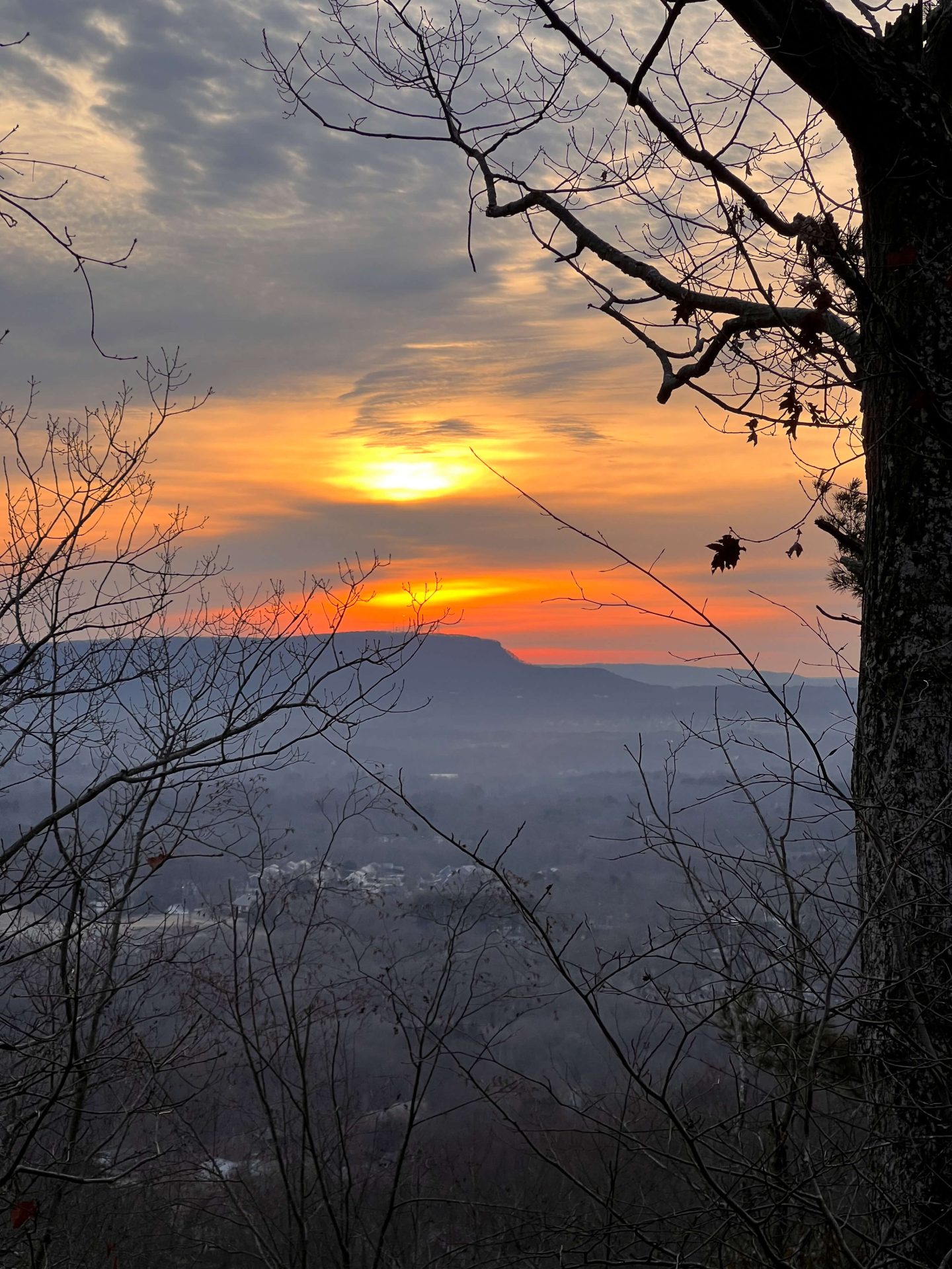 yellow and orange glow on sunrise hike in connecticut