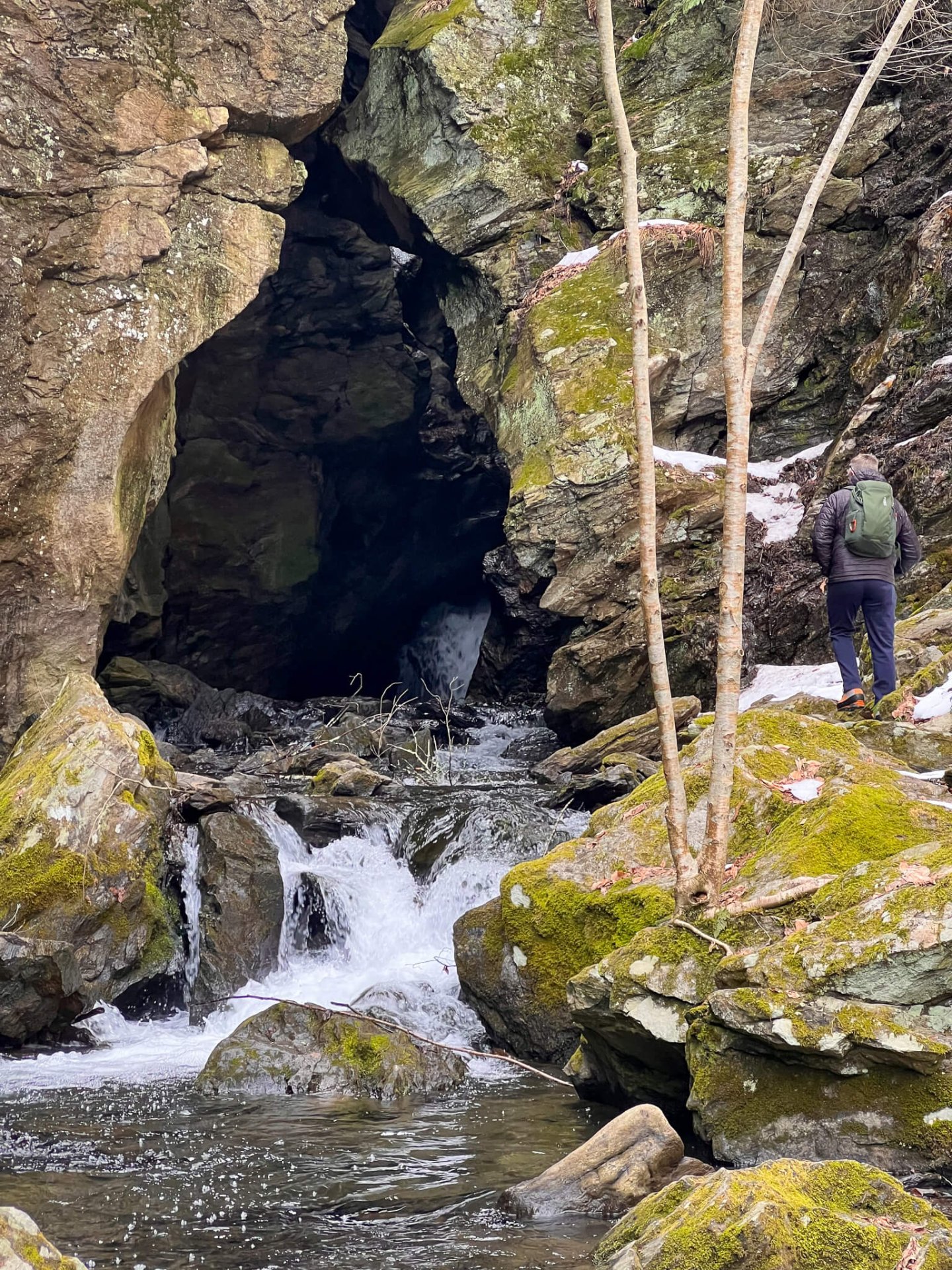 dover stone church cave trail