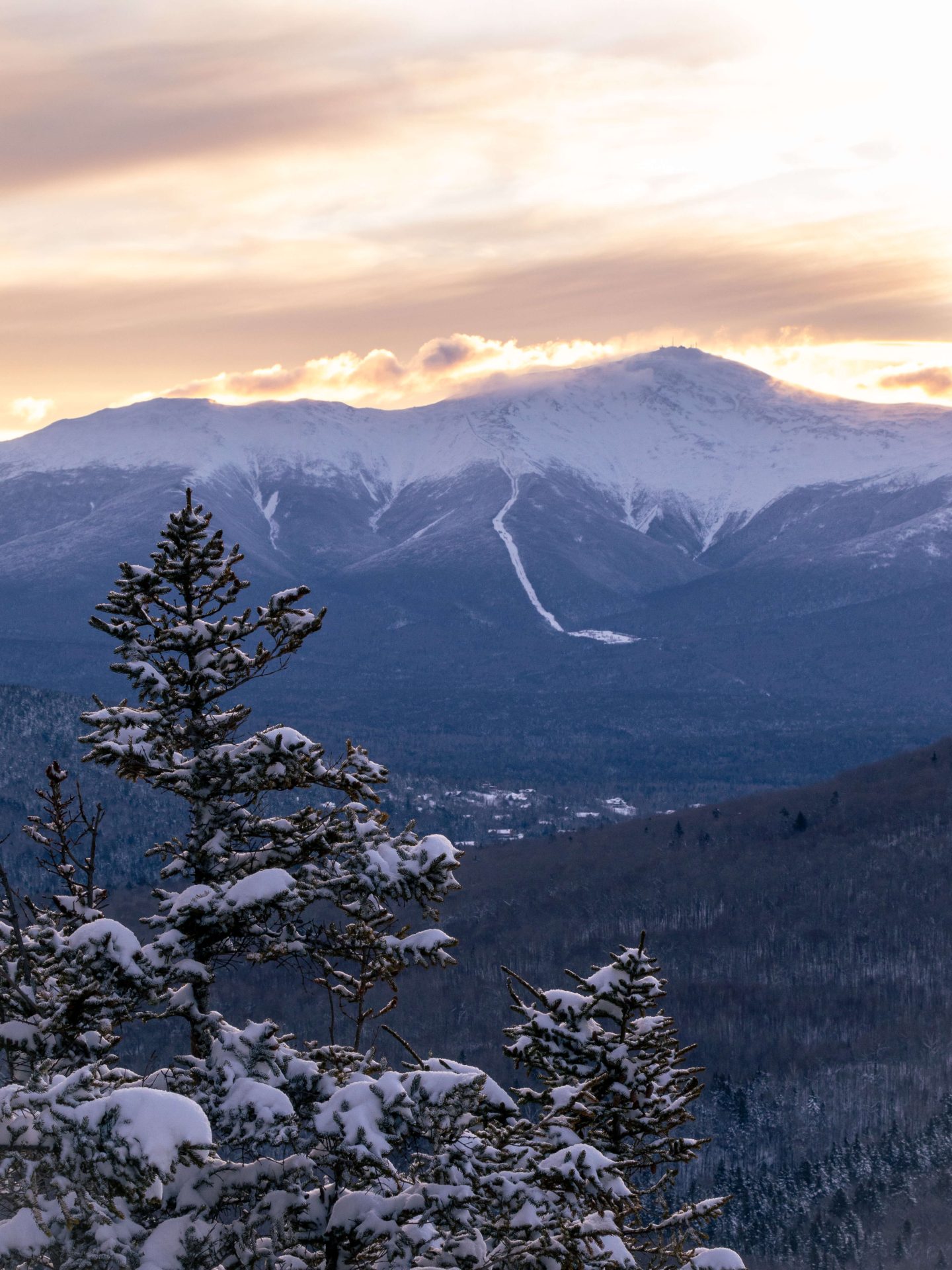 hike in new hampshire in the winter