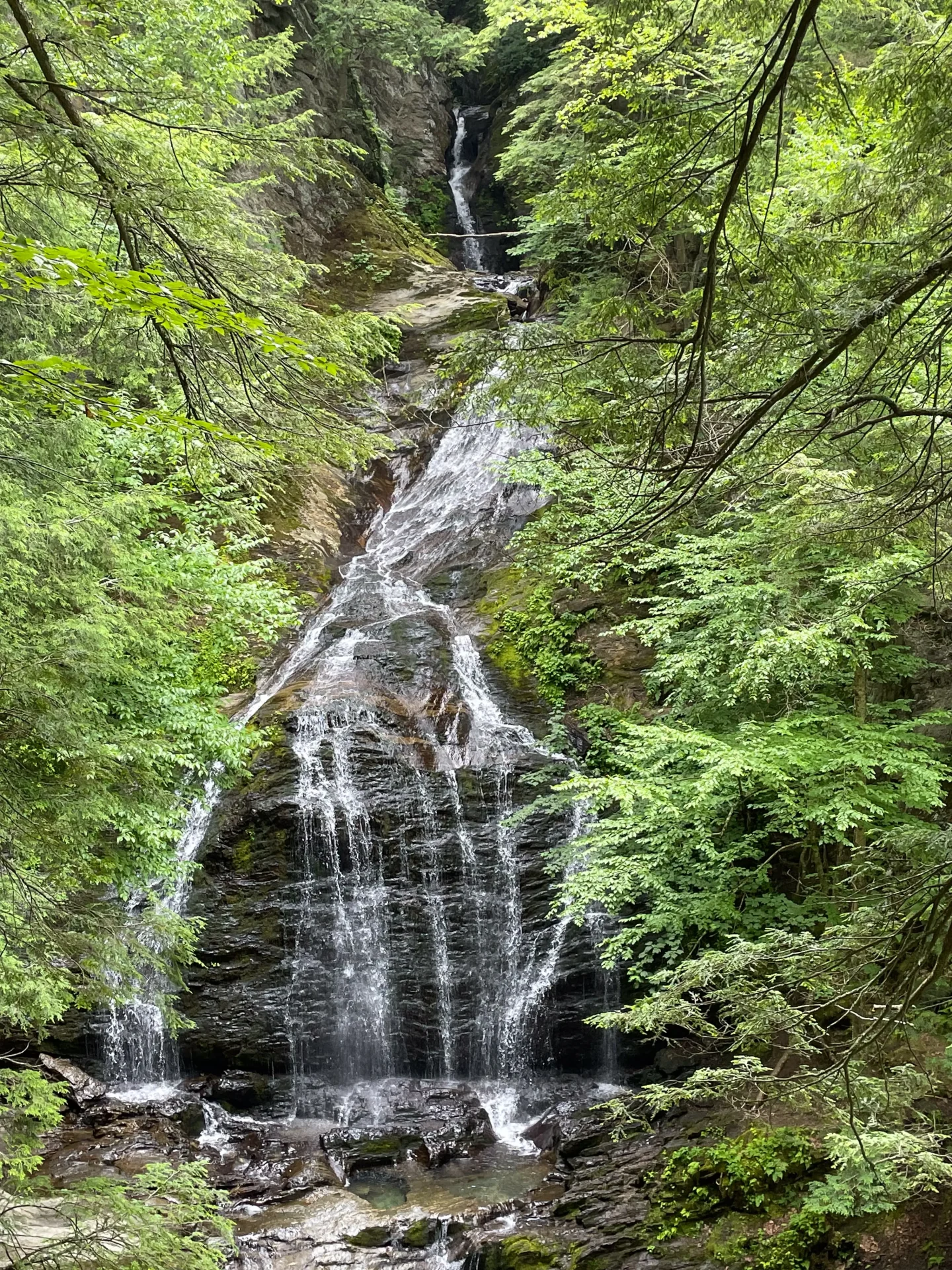 moss glen falls the tallest waterfall in vermont in summer