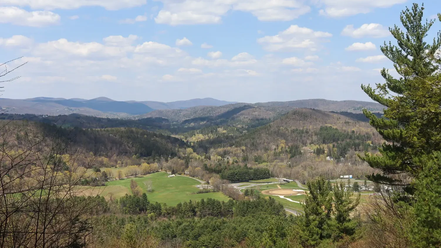 mount easter hike in sharon connecticut