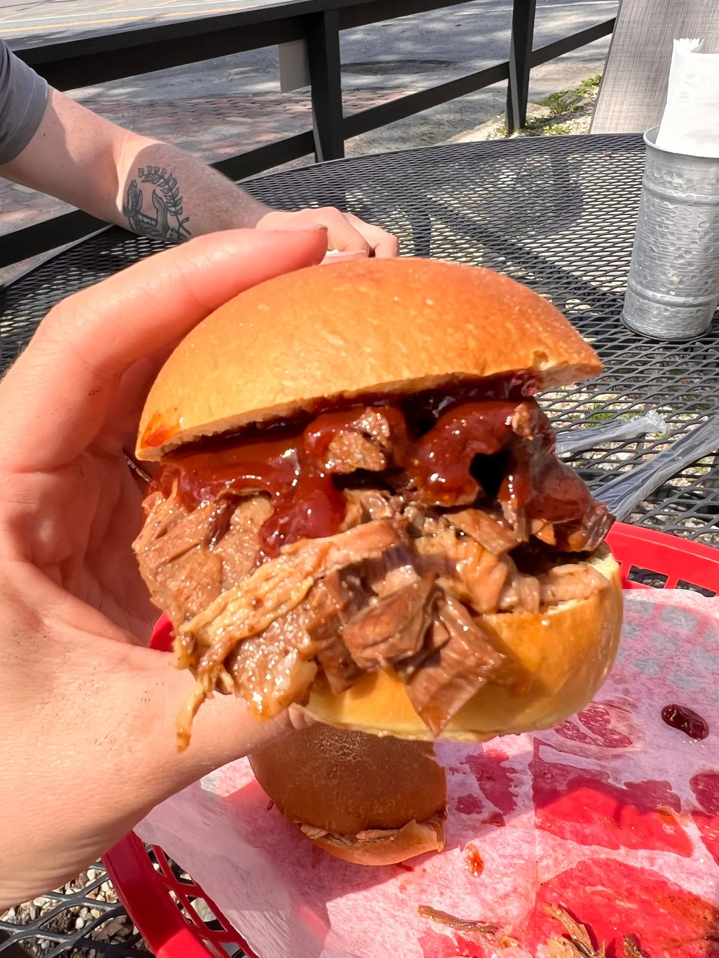 brisket on brioche at when pigs fly bbq in sharon ct