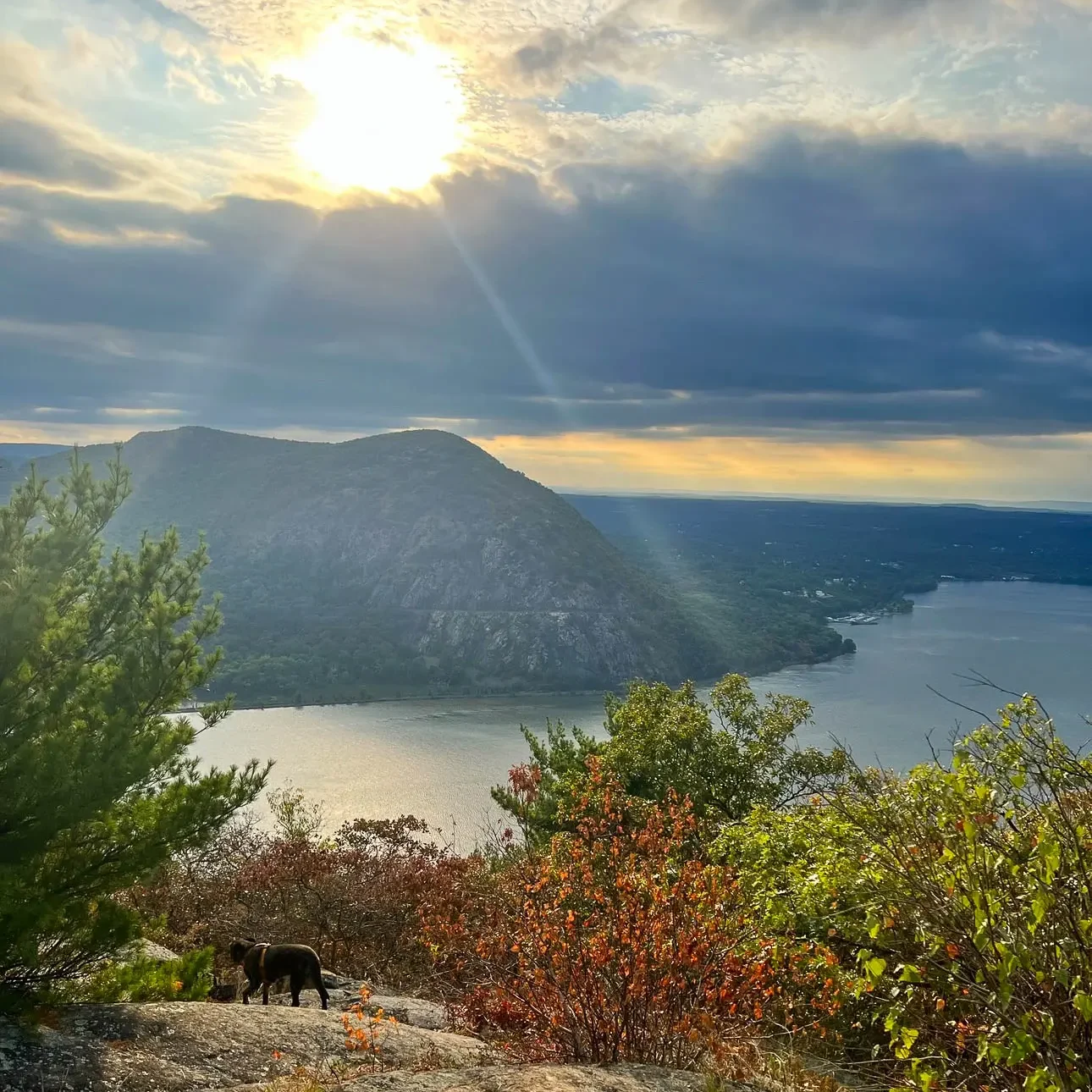 breakneck ridge hike at sunset time in fall in new york