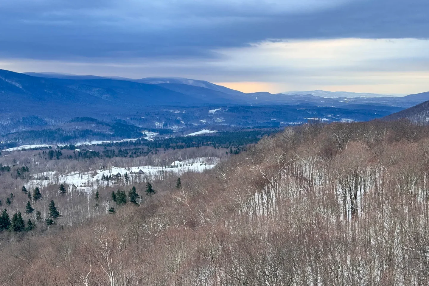 deer knoll hike in winter with snowy mountains in manchester vermont