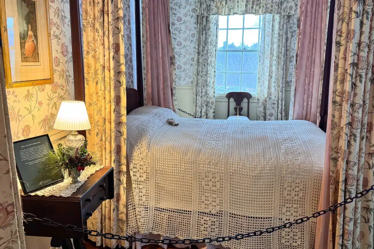 bedroom at hildene lincoln house in manchester vermont decorated for holidays