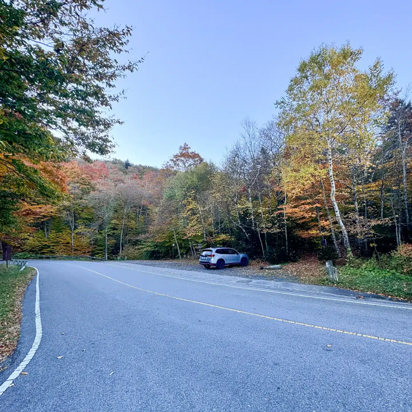 where to park to hike mount greylock