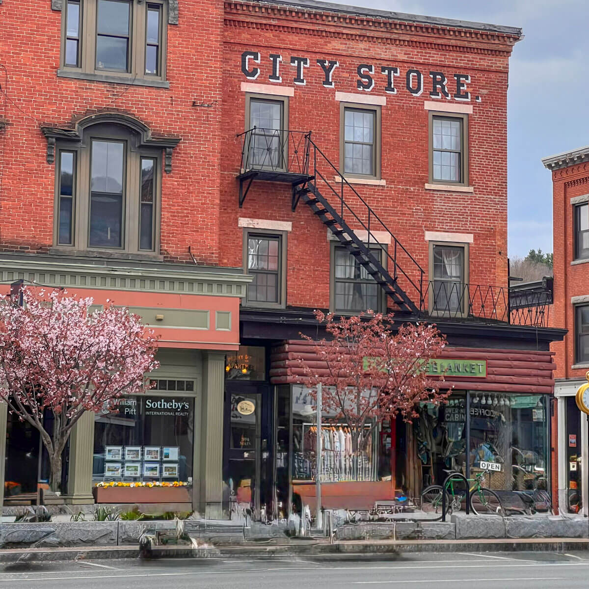 Perfect Day Trip Great Barrington, MA; Hikes, Cafes, & More!