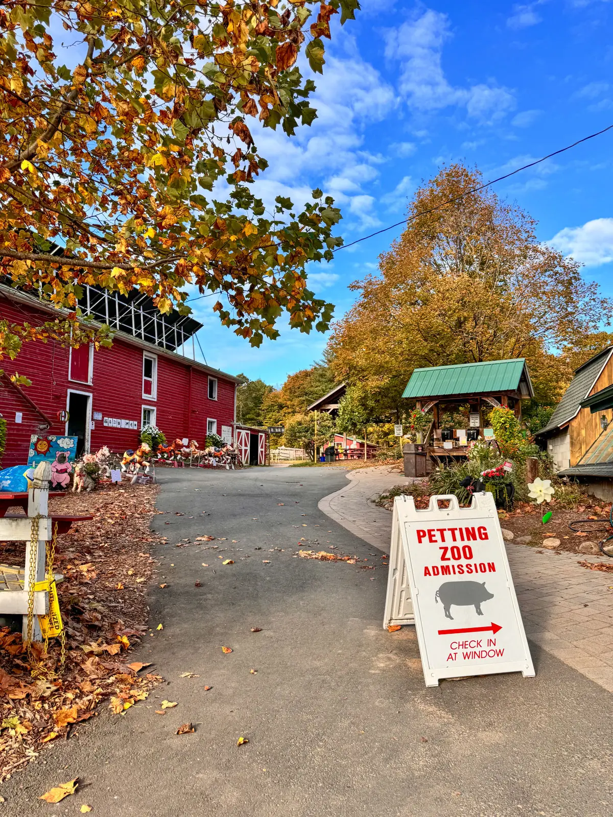 fun farm to visit in simsbury connecticut.